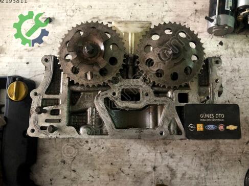 Opel Corsa Silindir Kapağı 55568426 çıkma parça