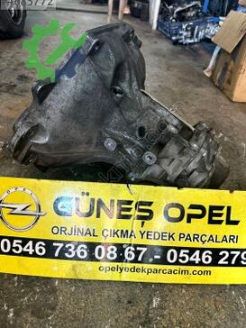 Opel Corsa Şanzıman Komple F17W355 çıkma parça
