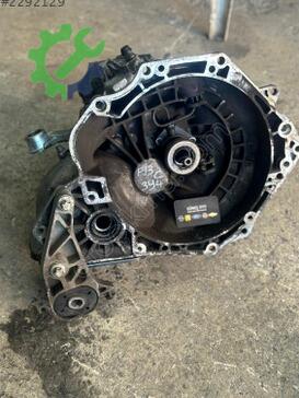 Opel Corsa Şanzıman Komple F13C394 çıkma parça