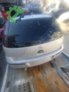 Opel Corsa Bagaj Kapağı çıkma parça