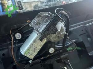 Çıkma Opel Corsa Arka Silecek Motoru 09132802
