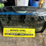 Opel Corsa Arka Cam Çıkma