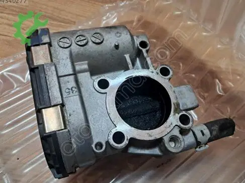 Opel Corsa Gaz Kelebeği çıkma parça