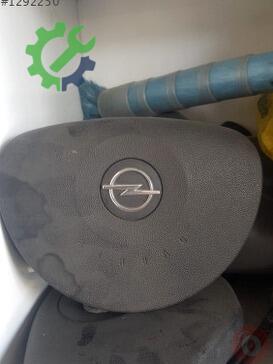 Opel Corsa Direksiyon Airbag çıkma parça