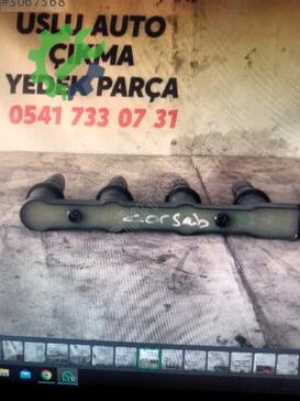 Opel Corsa Enjektör Kütüğü çıkma parça