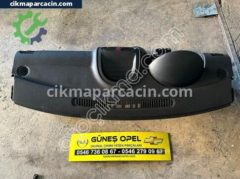 Opel Corsa Torpido çıkma parça