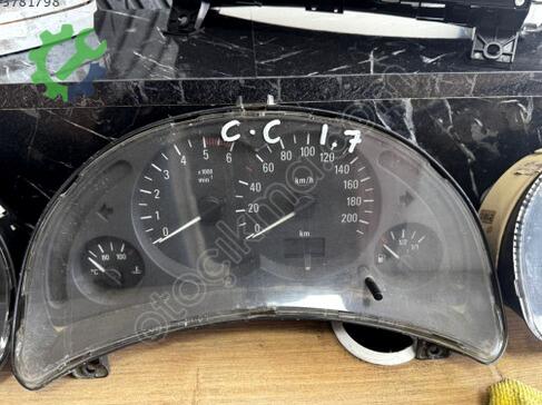Opel Corsa Gösterge çıkma parça