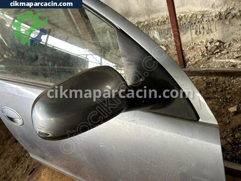 Opel Corsa Ayna çıkma parça