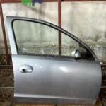 Opel corsa c sağ ön kapı orijinal temiz