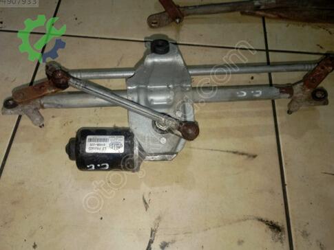 Opel Corsa Silecek Motoru çıkma parça