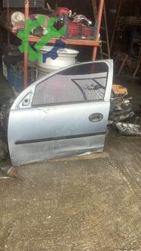 Opel Corsa Sol Ön Kapı çıkma parça