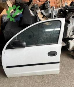 Opel Corsa c sol ön kapı orijinal temiz