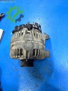 Opel Corsa Şarj Dinamosu Çıkma