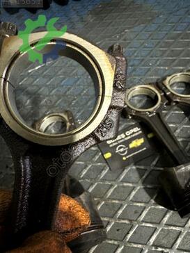 Opel Corsa Piston Kolu A12XER çıkma parça