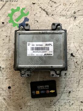 Opel Corsa Motor Beyni 55576685 çıkma parça