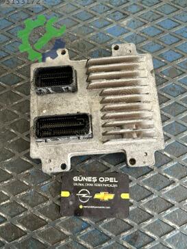 Opel Corsa Motor Beyni 55580499 çıkma parça