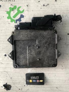 Opel Corsa Motor Beyni 55568383 çıkma parça