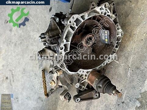 Opel Corsa Şanzıman Komple çıkma parça
