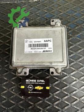 Opel Corsa Motor Beyni 55576697 çıkma parça