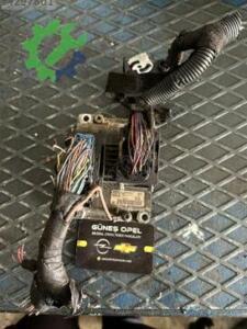 Opel Corsa Orijinal Çıkma Motor Beyni 55565773