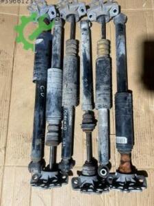 Opel Corsa Arka Amortisör Çıkma