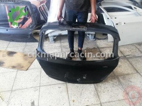 Opel Corsa Bagaj Kapağı çıkma parça