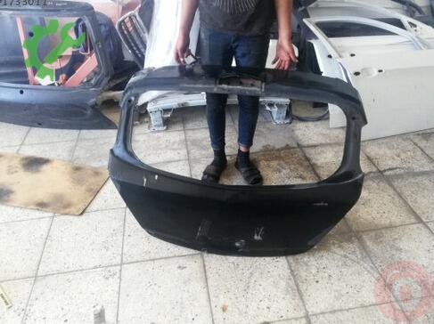 Opel Corsa Bagaj Kapağı çıkma parça