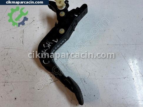 Opel Corsa Pedal çıkma parça