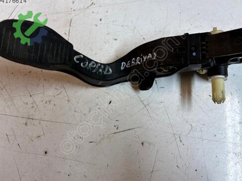 Opel Corsa Pedal çıkma parça