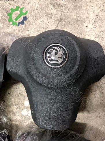 Opel Corsa Airbag çıkma parça