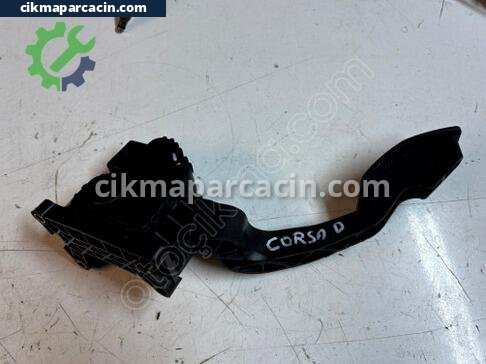 Opel Corsa Pedal çıkma parça