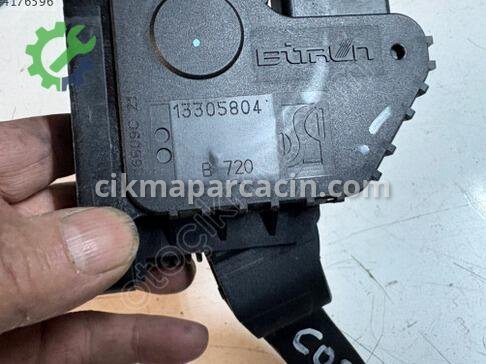 Opel Corsa Pedal 13305804 çıkma parça