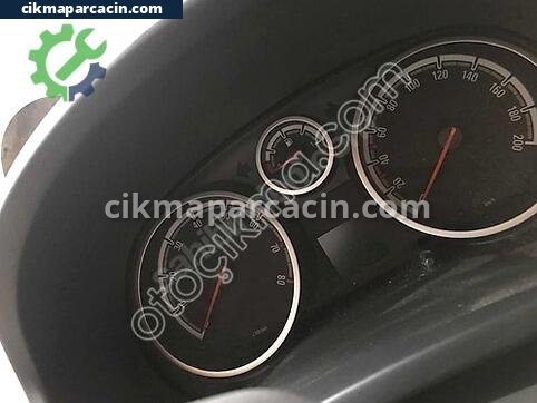 Opel Corsa Gösterge Paneli çıkma parça