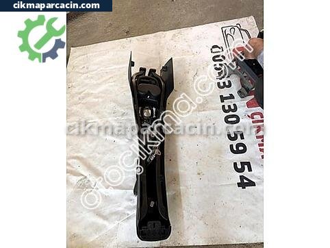 Opel Corsa Orta Konsol çıkma parça