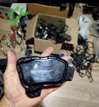 Opel Corsa Sağ Ön Far çıkma parça