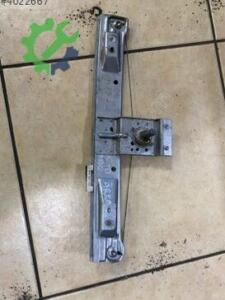 Opel Corsa Sağ Arka Cam Krikosu Çıkma