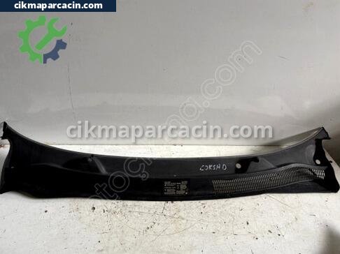 Opel Corsa Ön Cam Izgarası çıkma parça