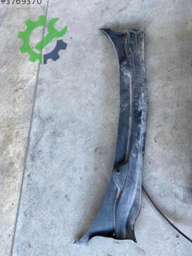 Opel Corsa Ön Cam Izgarası çıkma parça