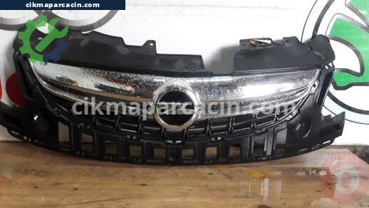 Opel Corsa Ön Panjur çıkma parça
