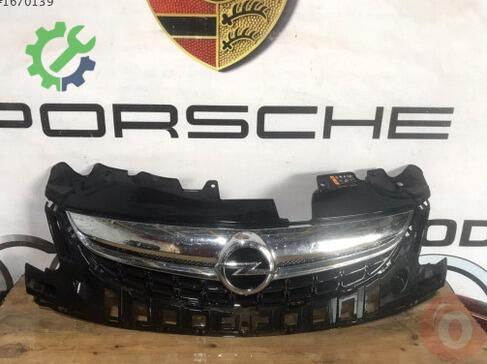 Opel Corsa Ön Panjur çıkma parça