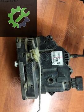 Opel Corsa Sol Ön Kapı Kilidi 13258271 çıkma parça
