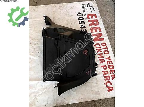 Opel Corsa Bagaj Plastiği çıkma parça