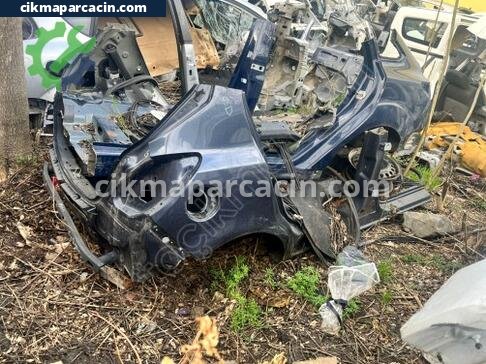 Opel Corsa Sağ Arka Çamurluk çıkma parça