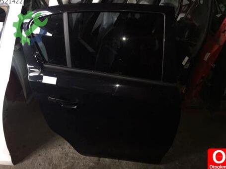 Opel Corsa Sağ Arka Kapı çıkma parça