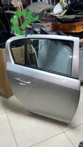 Opel Corsa d sağ arka kapı orijinal