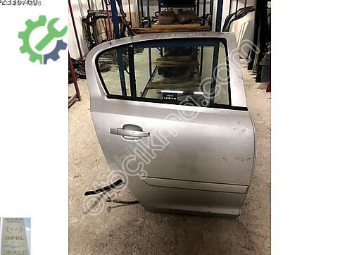 Opel Corsa Sağ Arka Kapı çıkma parça