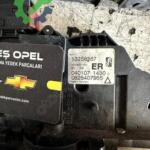 Opel Corsa Orijinal Çıkma Kapı Kilidi 13258267