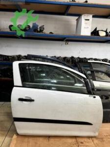 Opel Corsa Orijinal Çıkma Sağ Kapı