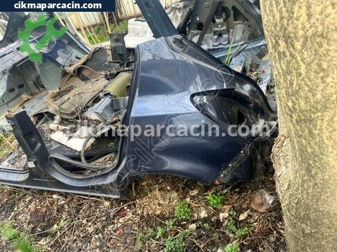 Opel Corsa Arka Çamurluk çıkma parça