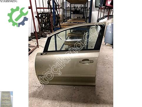 Opel Corsa Sol Ön Kapı çıkma parça